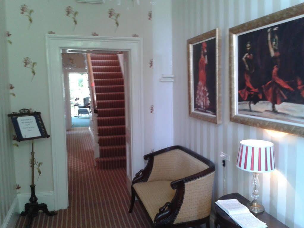 Seawood House Boutique Hotel Lynton Esterno foto