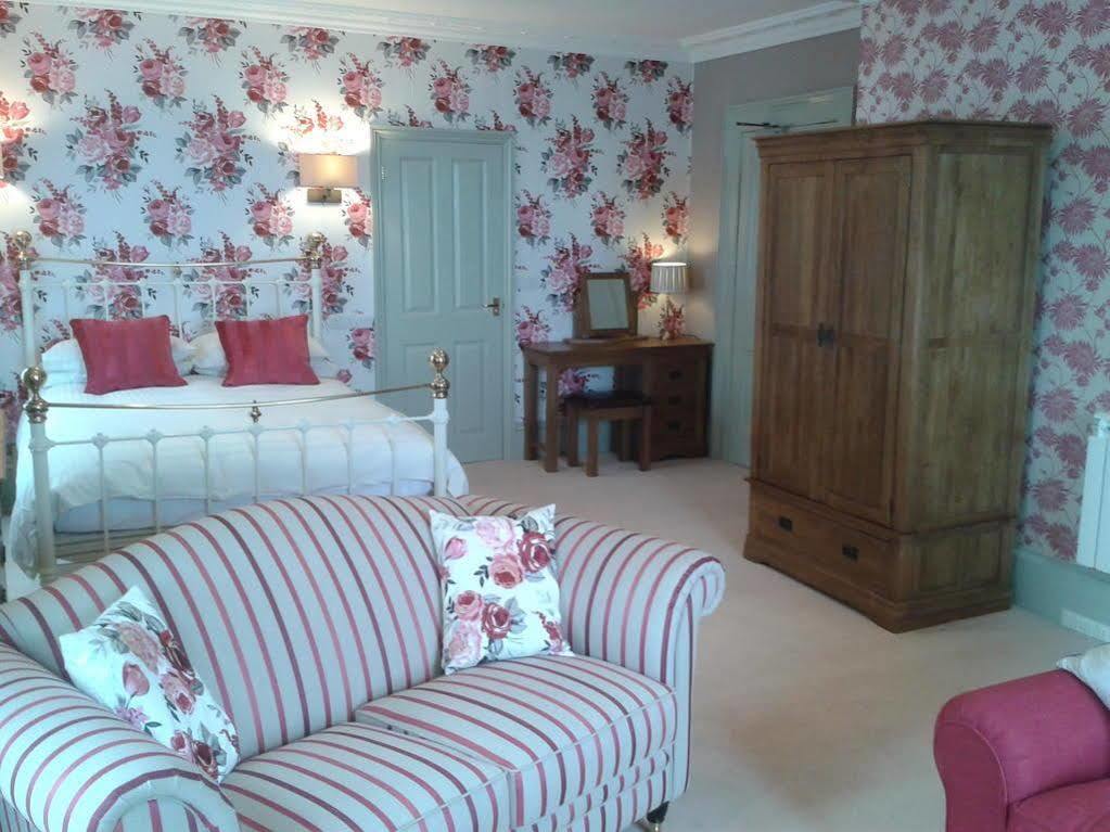 Seawood House Boutique Hotel Lynton Esterno foto